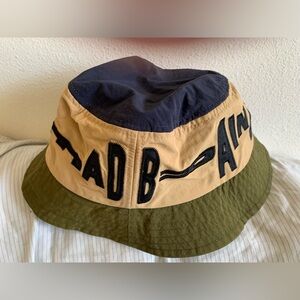 Braindead Studios L XL Rare Bucket Hat Logo Green Tan Navy